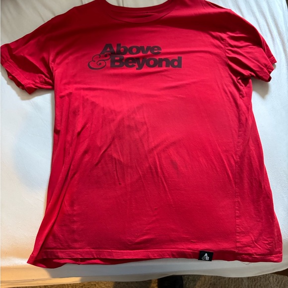 Above and beyond tour shirt xl size red - Picture 4 of 5